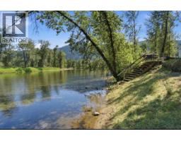 2200 Almond Gardens Road, Grand Forks, BC V0H1H4 Photo 62