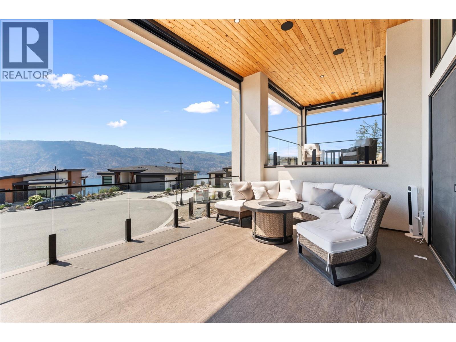  9815 Beacon Hill Crescent, Lake Country