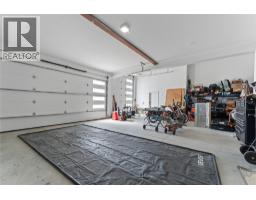 9815 Beacon Hill Crescent, Lake Country, BC V4V0A5 Photo 36