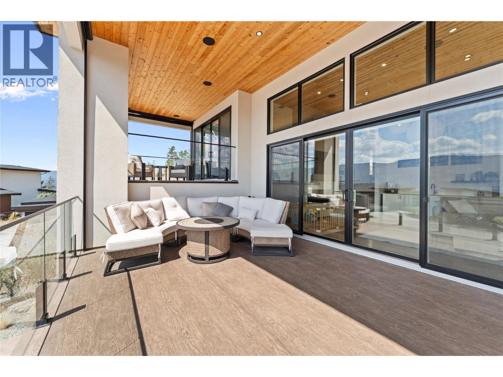  9815 Beacon Hill Crescent, Lake Country