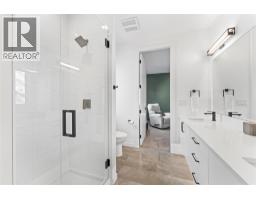 9815 Beacon Hill Crescent, Lake Country, BC V4V0A5 Photo 44