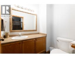 6979 Sechelt Inlet Road, Sechelt, BC V7Z0P1 Photo 14