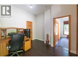 6979 Sechelt Inlet Road, Sechelt, BC V7Z0P1 Photo 15