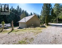6979 Sechelt Inlet Road, Sechelt, BC V7Z0P1 Photo 35