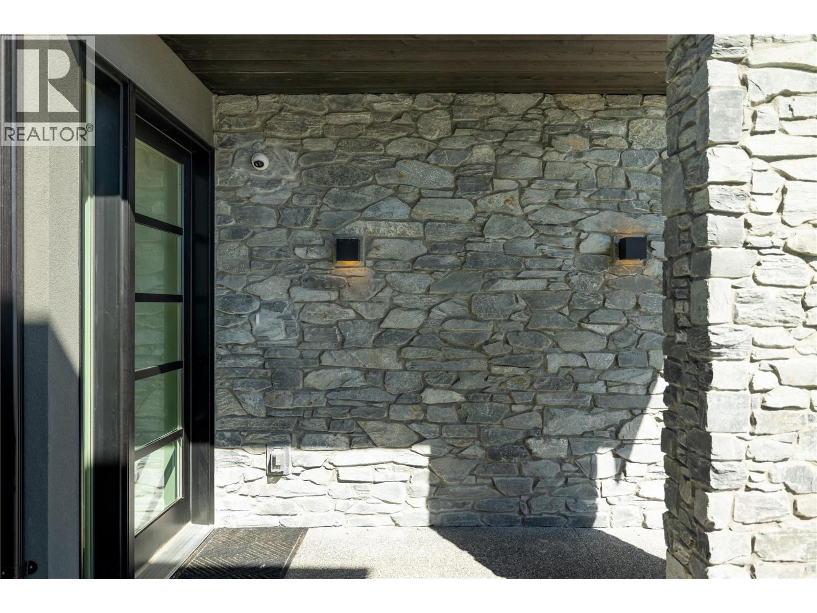  10272 Long Road, Lake Country