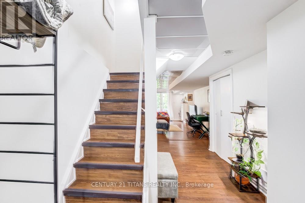 6 BLOSSOM COURT - Image 36