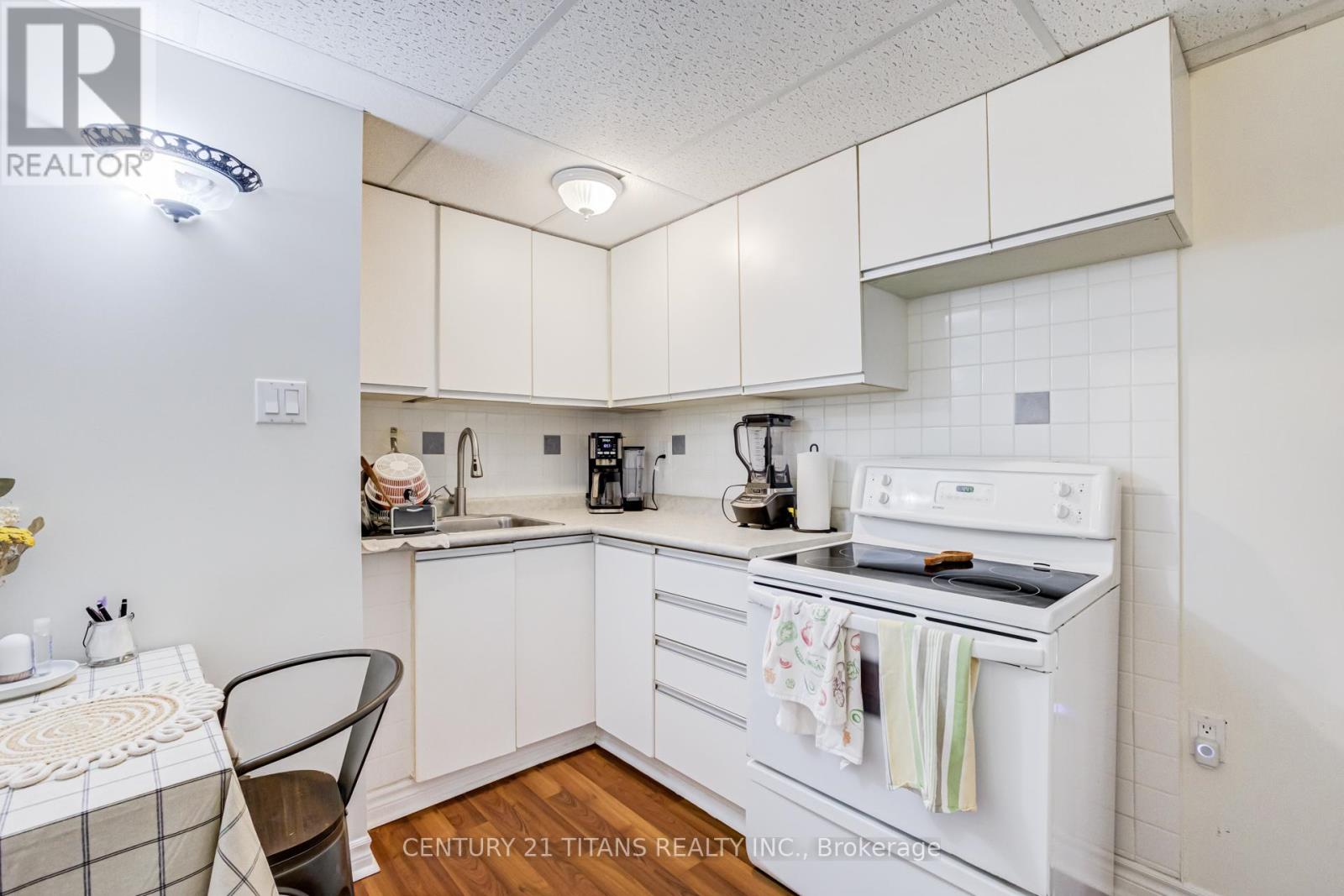 6 BLOSSOM COURT - Image 40