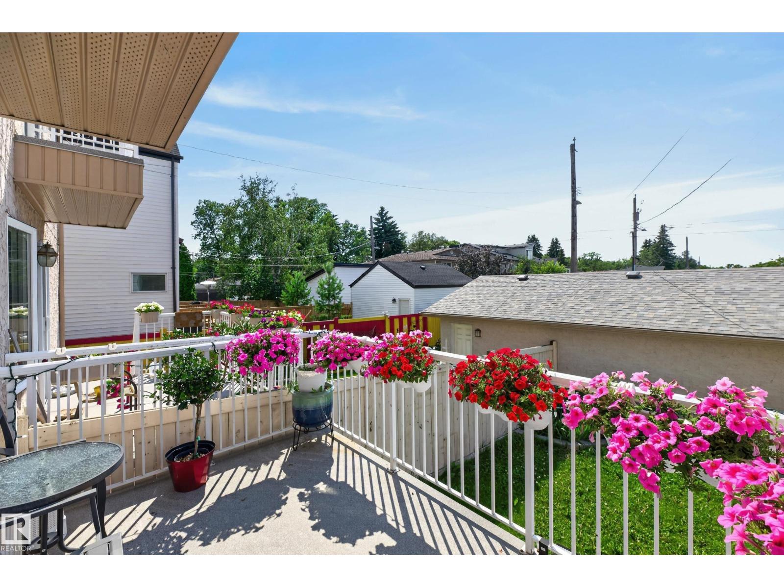 6514 106 ST NW - 41