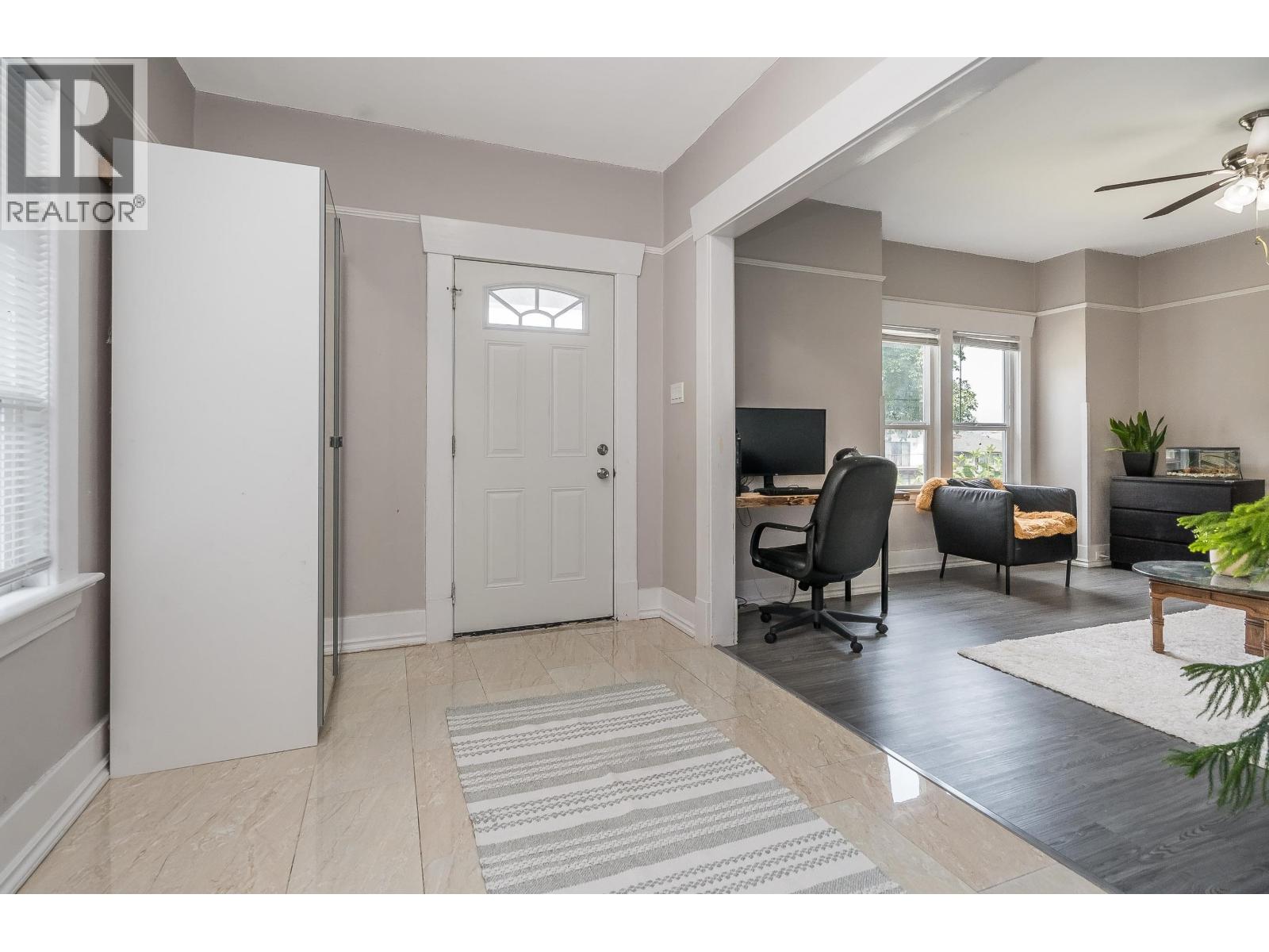 Thumbnail 11