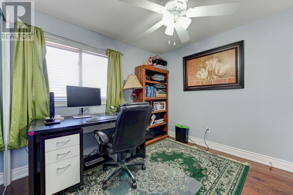 868 KOWAL DRIVE - 24
