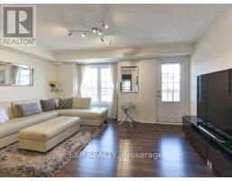 7 - 129 Isaac Devins Boulevard, Toronto, ON M9M0C4 Photo 6