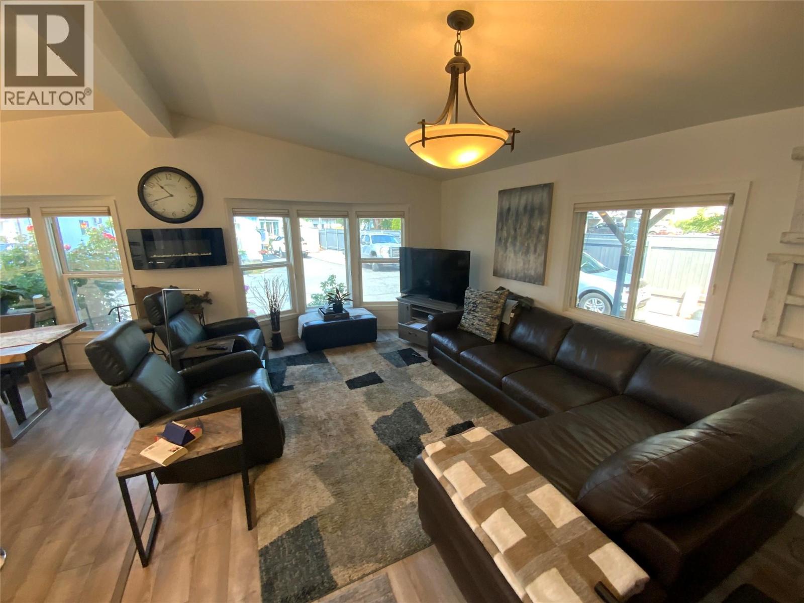 #45 999 BURNABY Avenue - 4