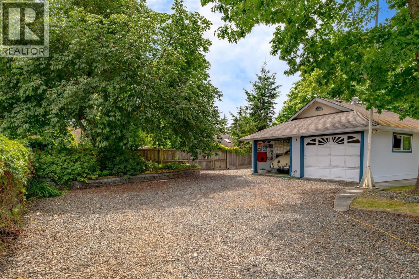 1252 Bunker Place, French Creek