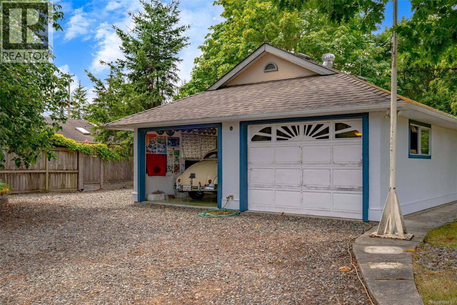  1252 Bunker Place, French Creek
