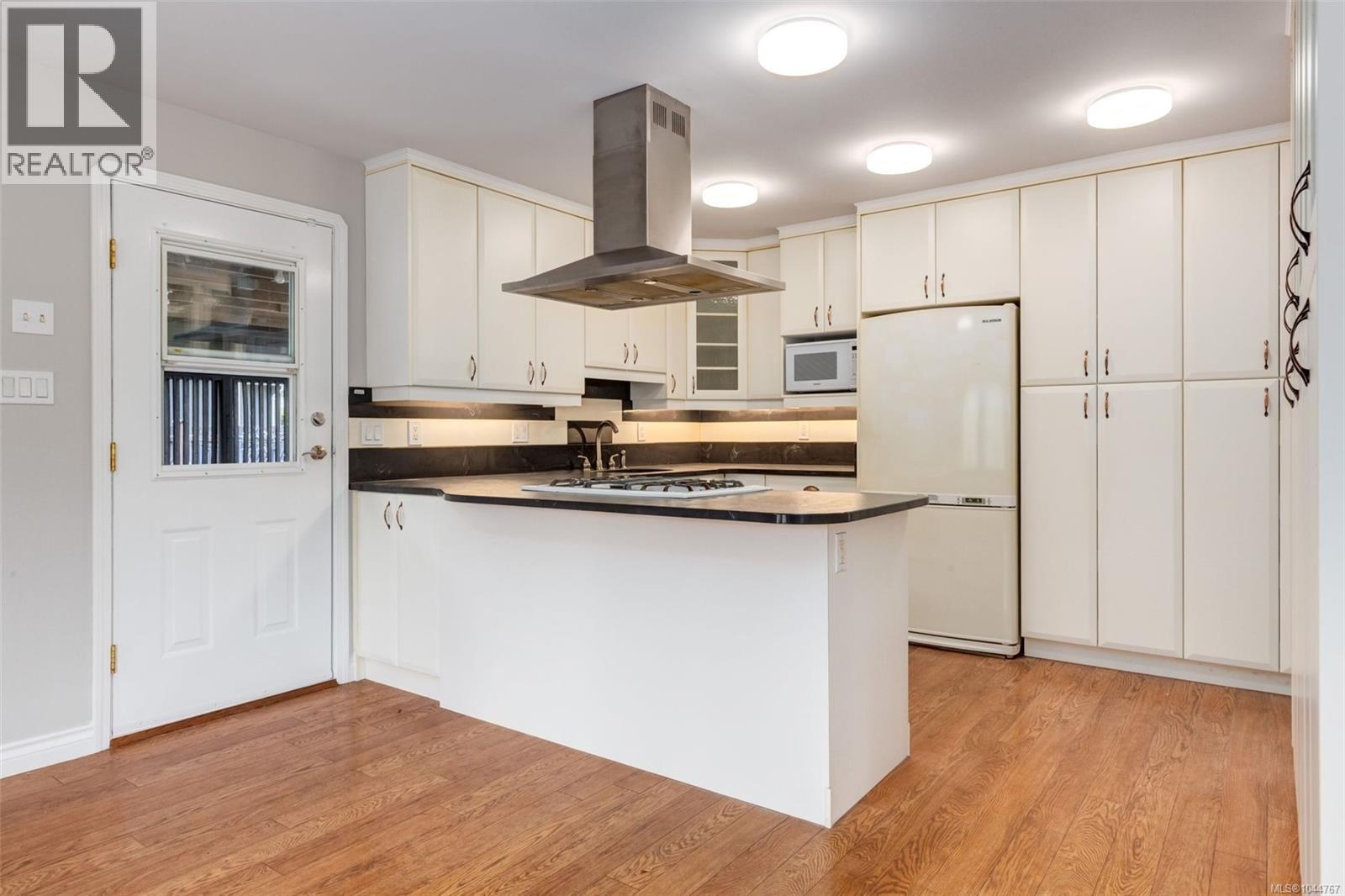  1252 Bunker Place, French Creek