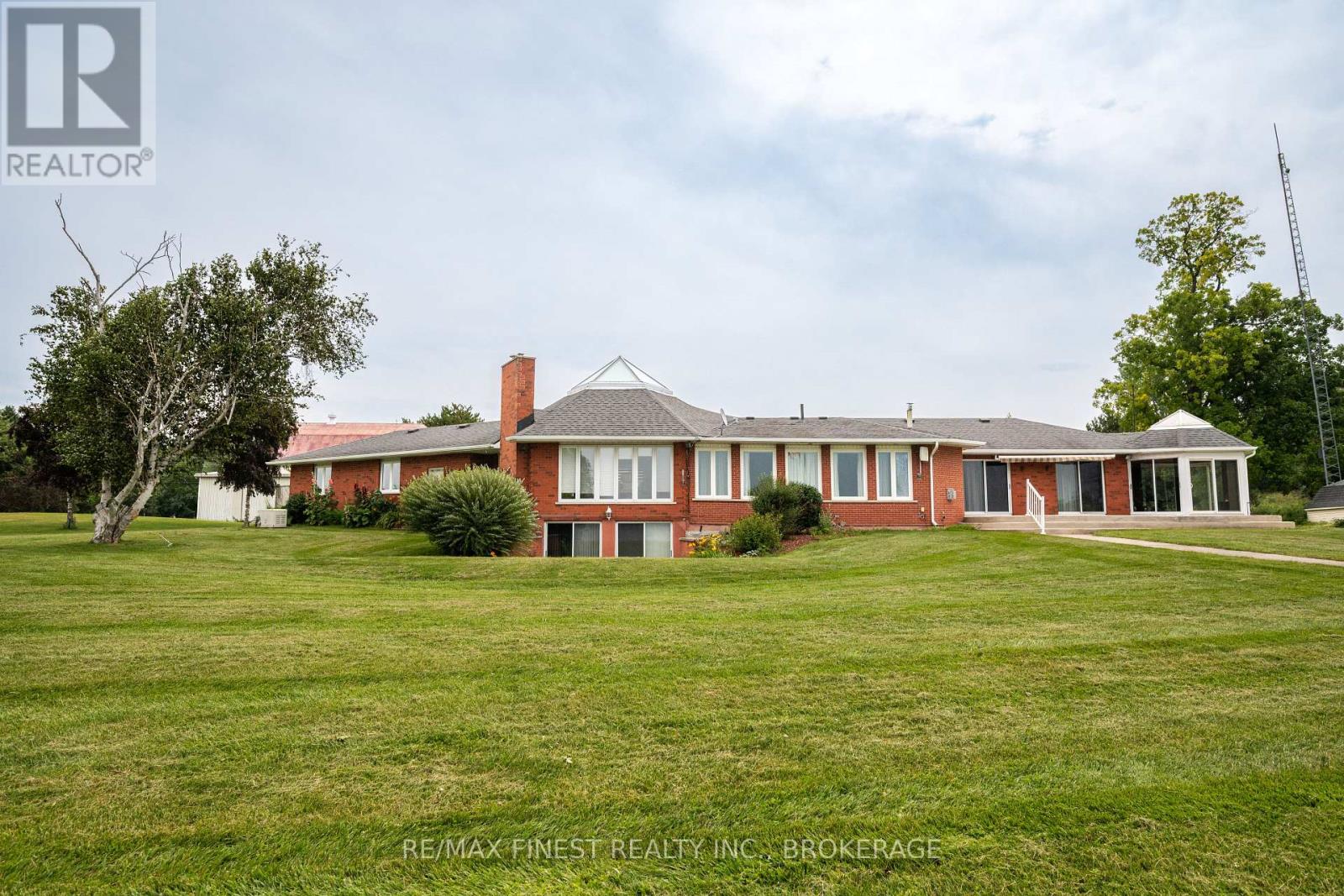 32 HOWE ISLAND DRIVE - Image 36