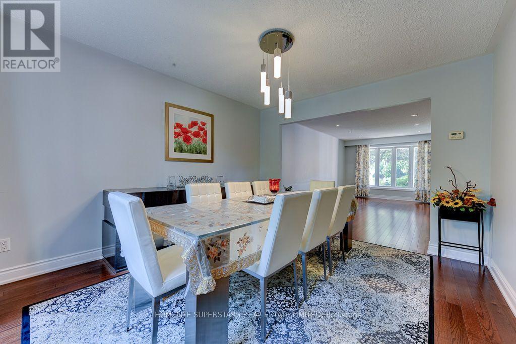 868 KOWAL DRIVE - 6