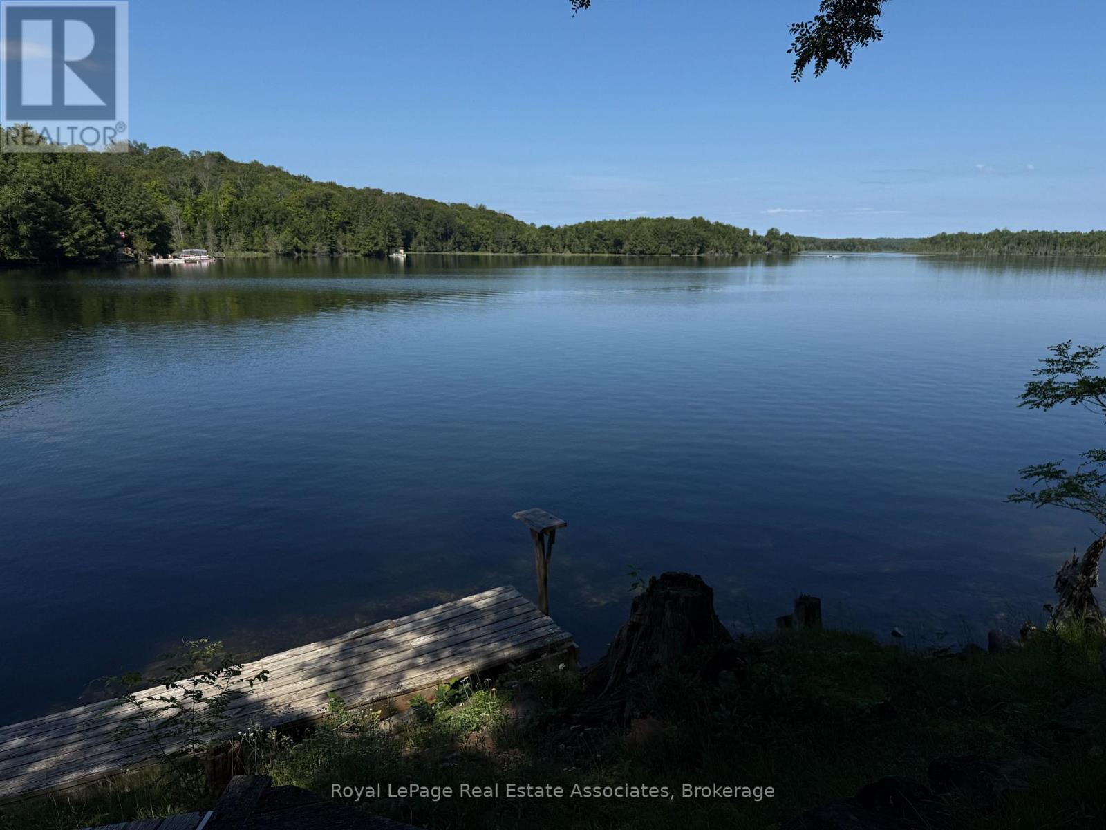 36 ST OLA LAKE SHORE E