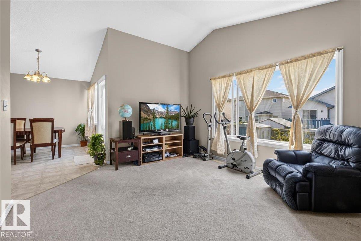 2918 33 ST NW - 20