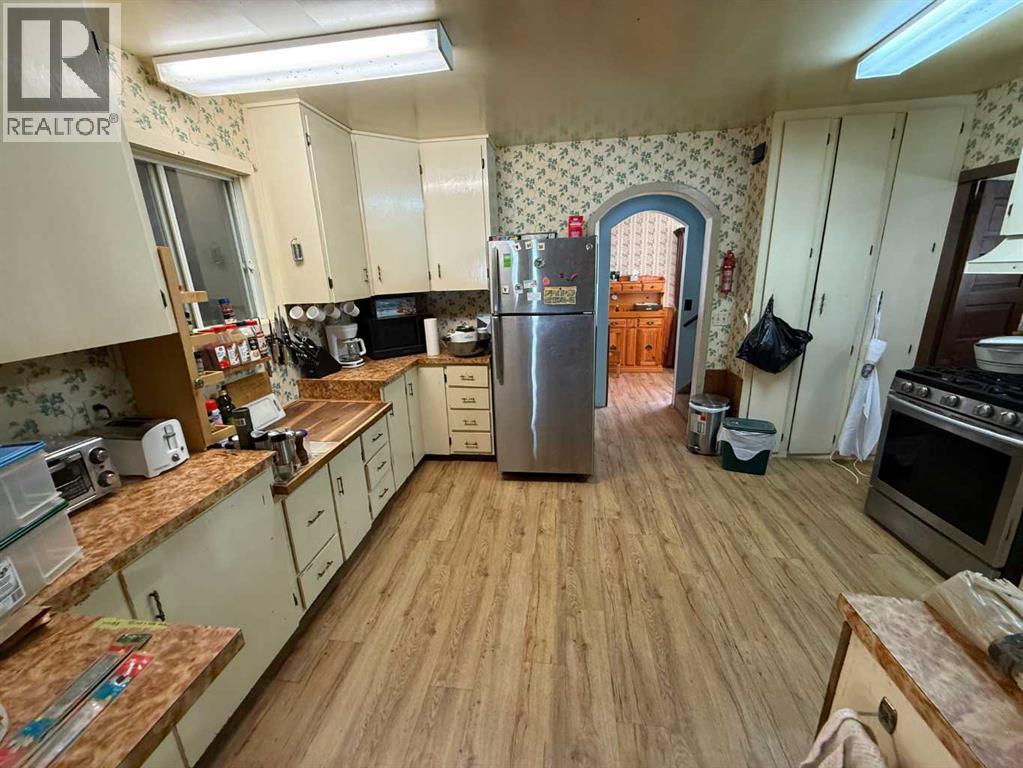 4933 Centre Street - Photo 5