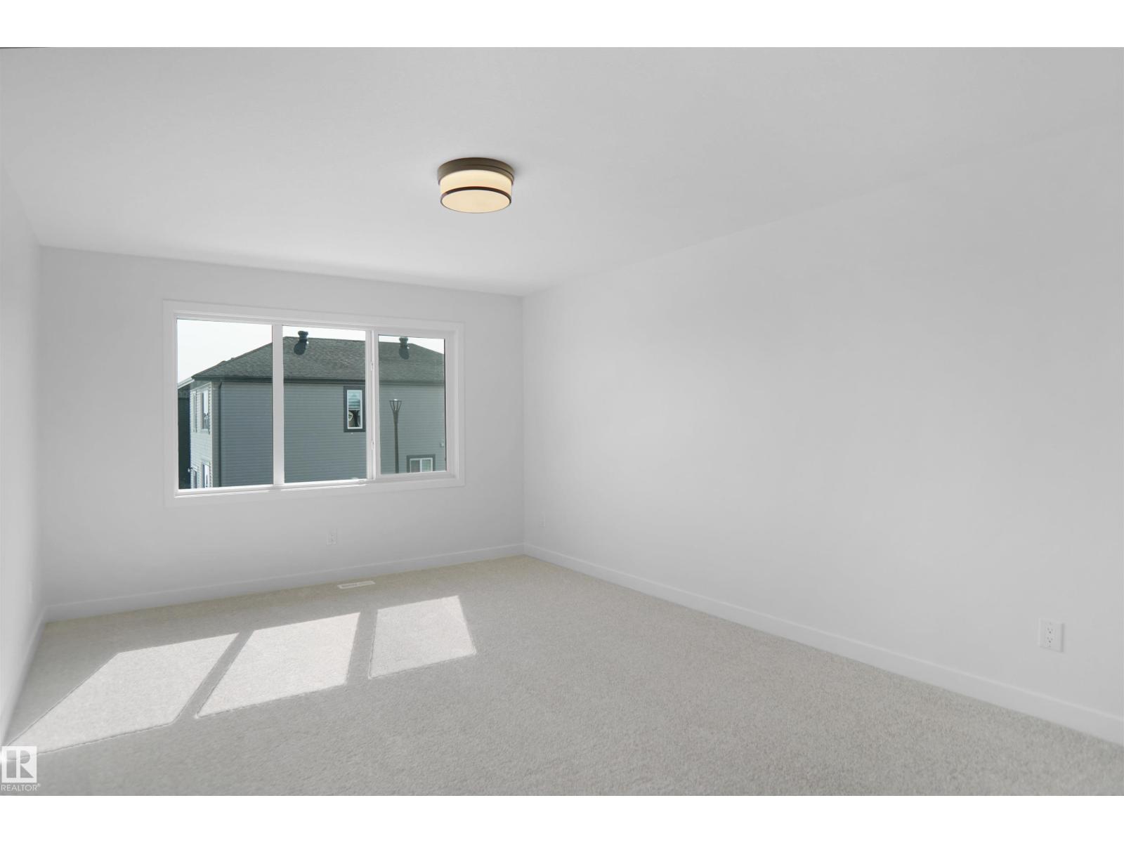 7239 182 AV NW - 23