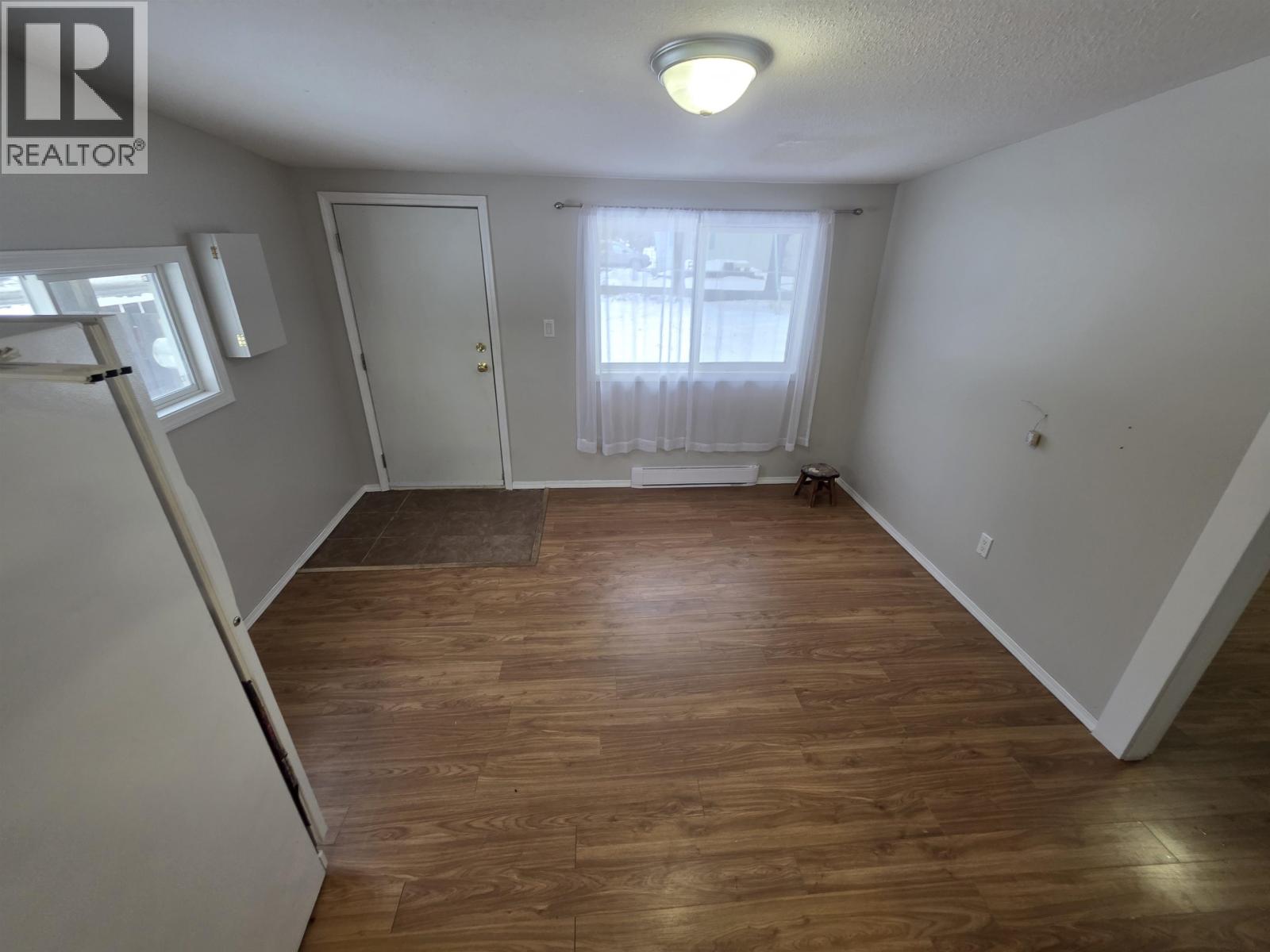 3988 WALKER STREET - 10