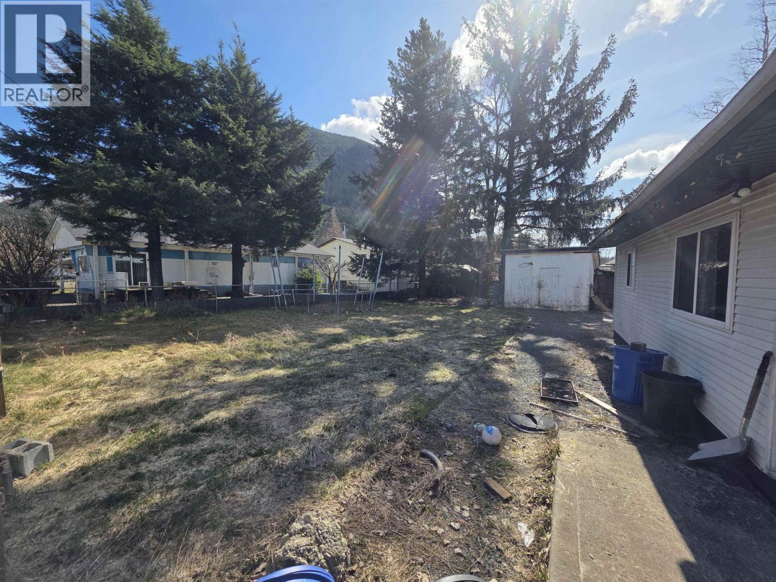 3988 WALKER STREET - 14