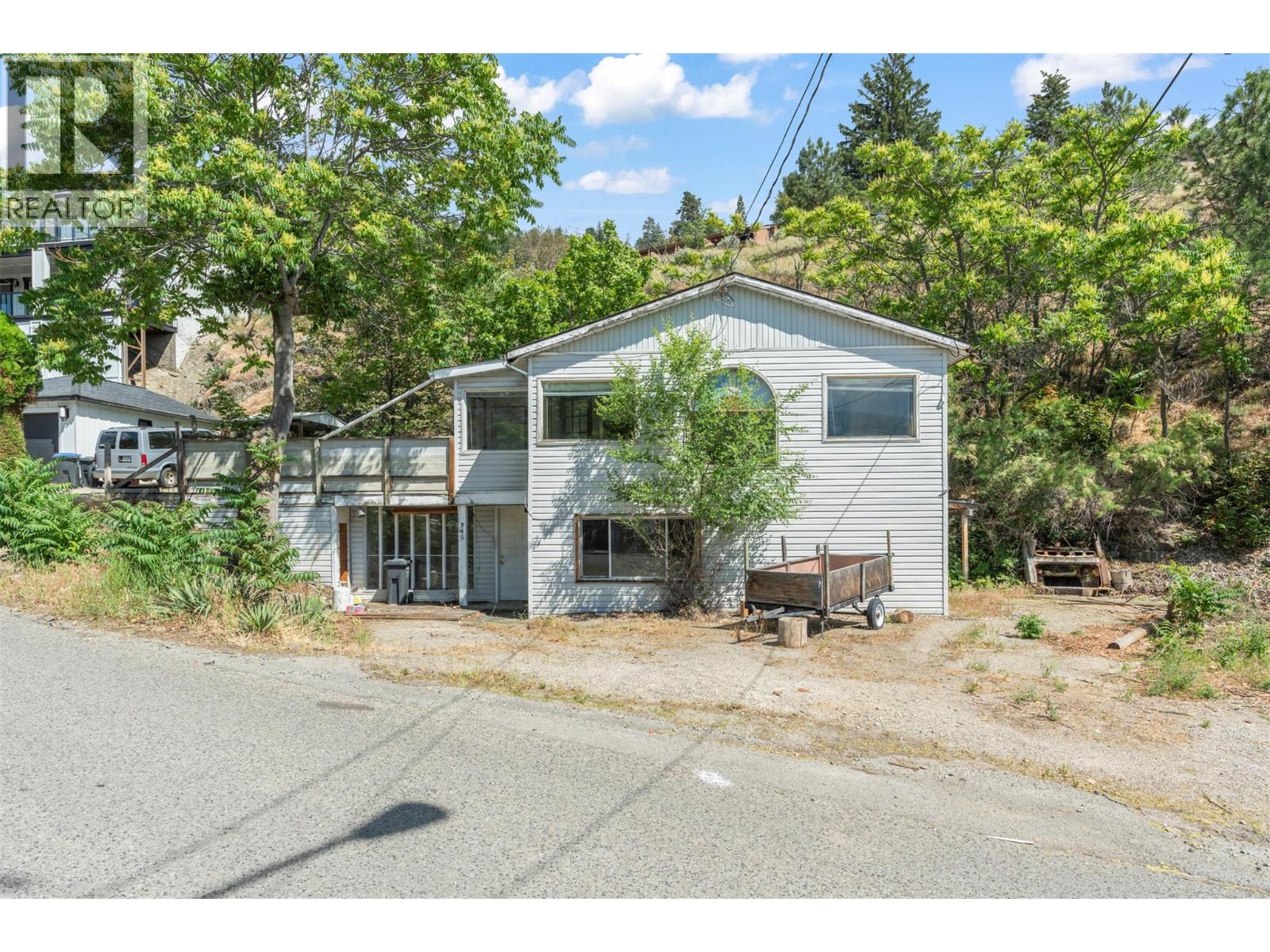 345 Poplar Point Drive - 1