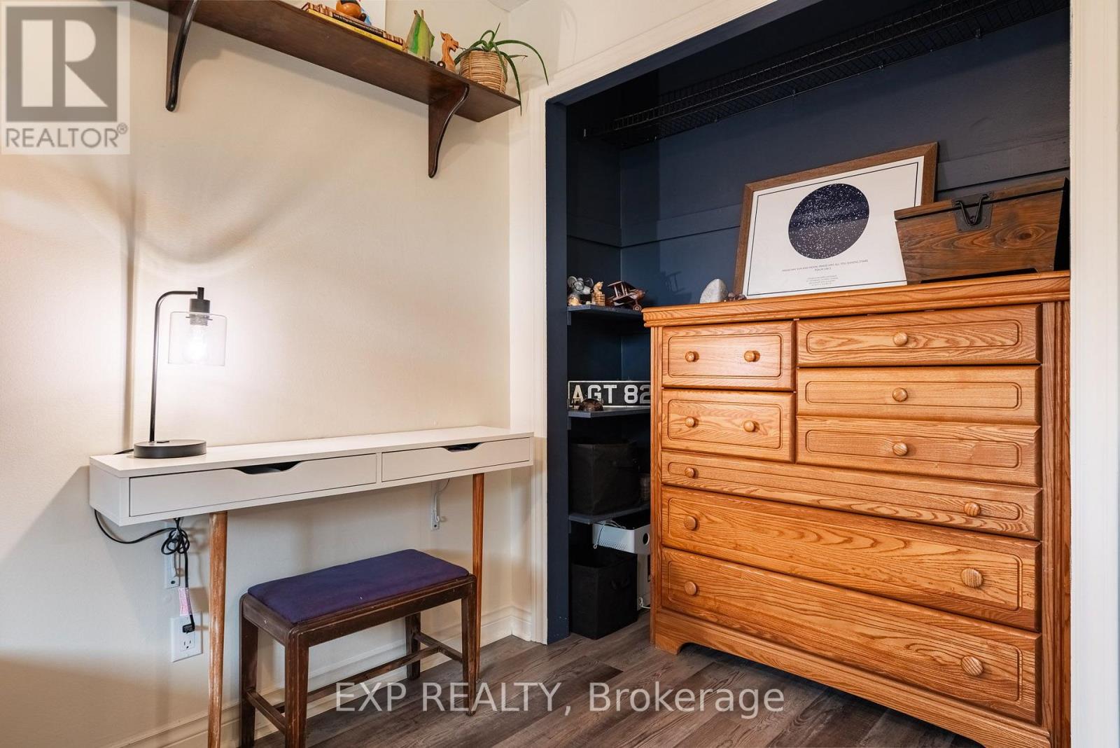 55 FOREST HILL CRESCENT - Image 24