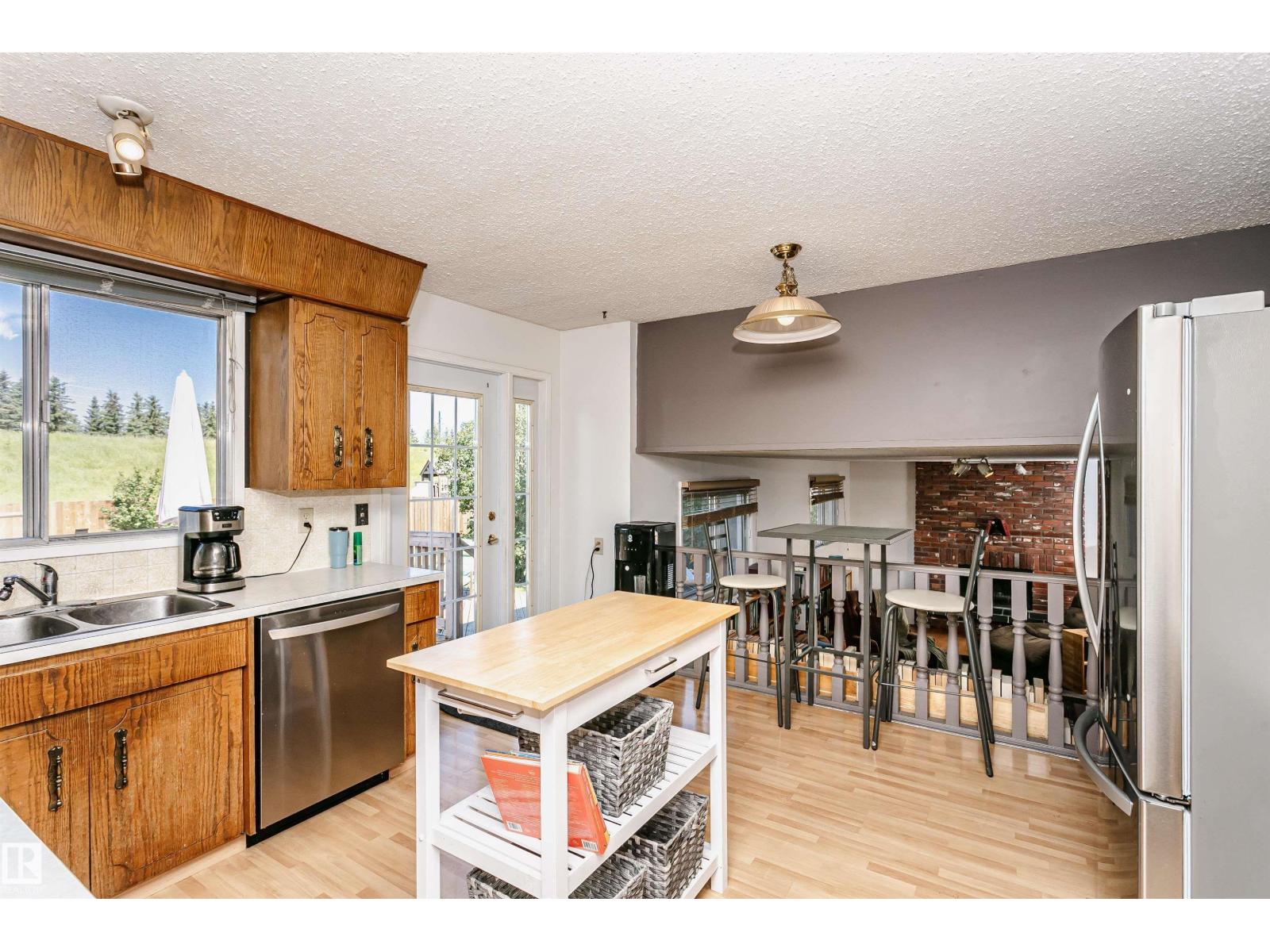 18316 78 AV NW - 14