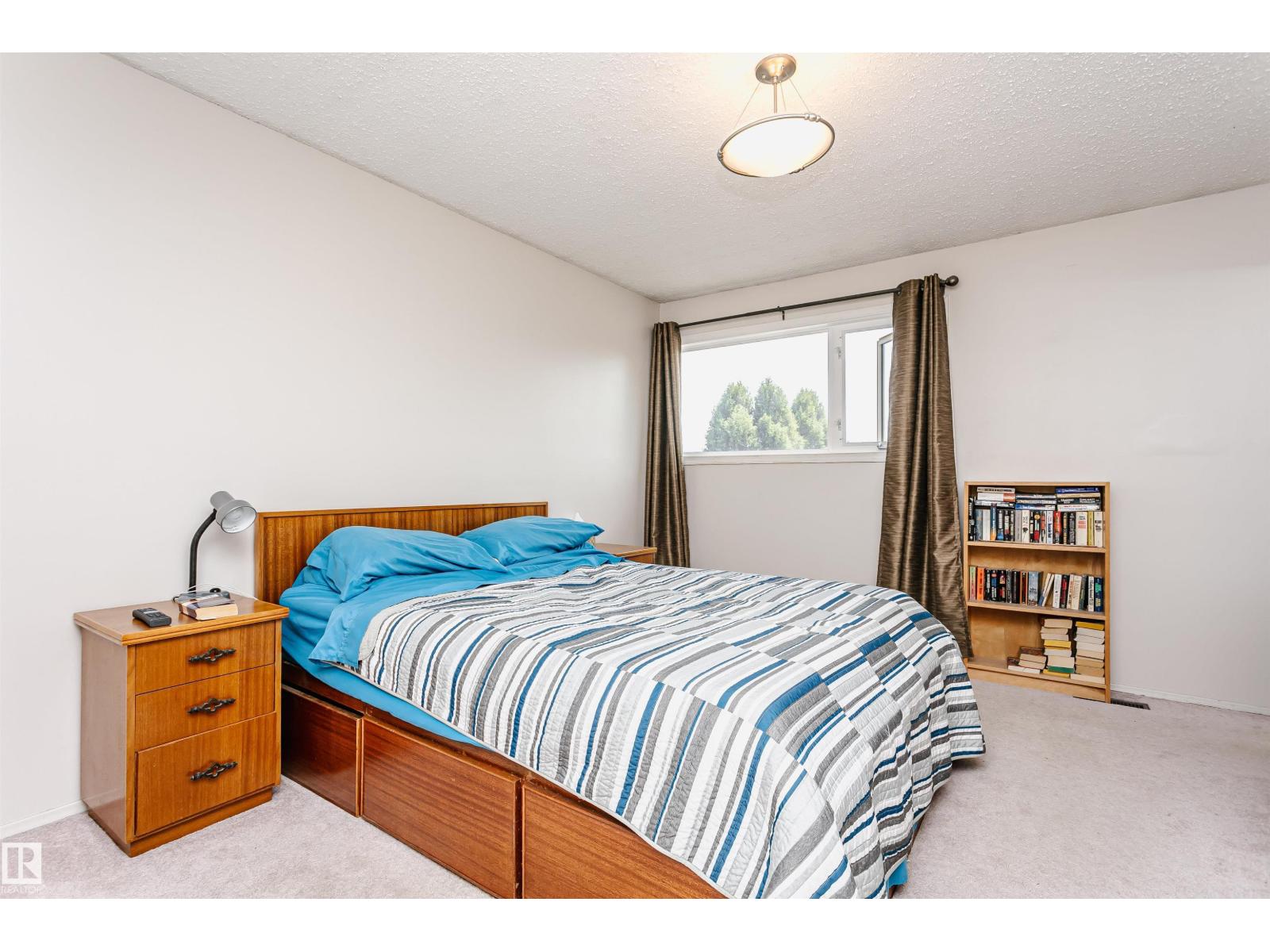 18316 78 AV NW - 24