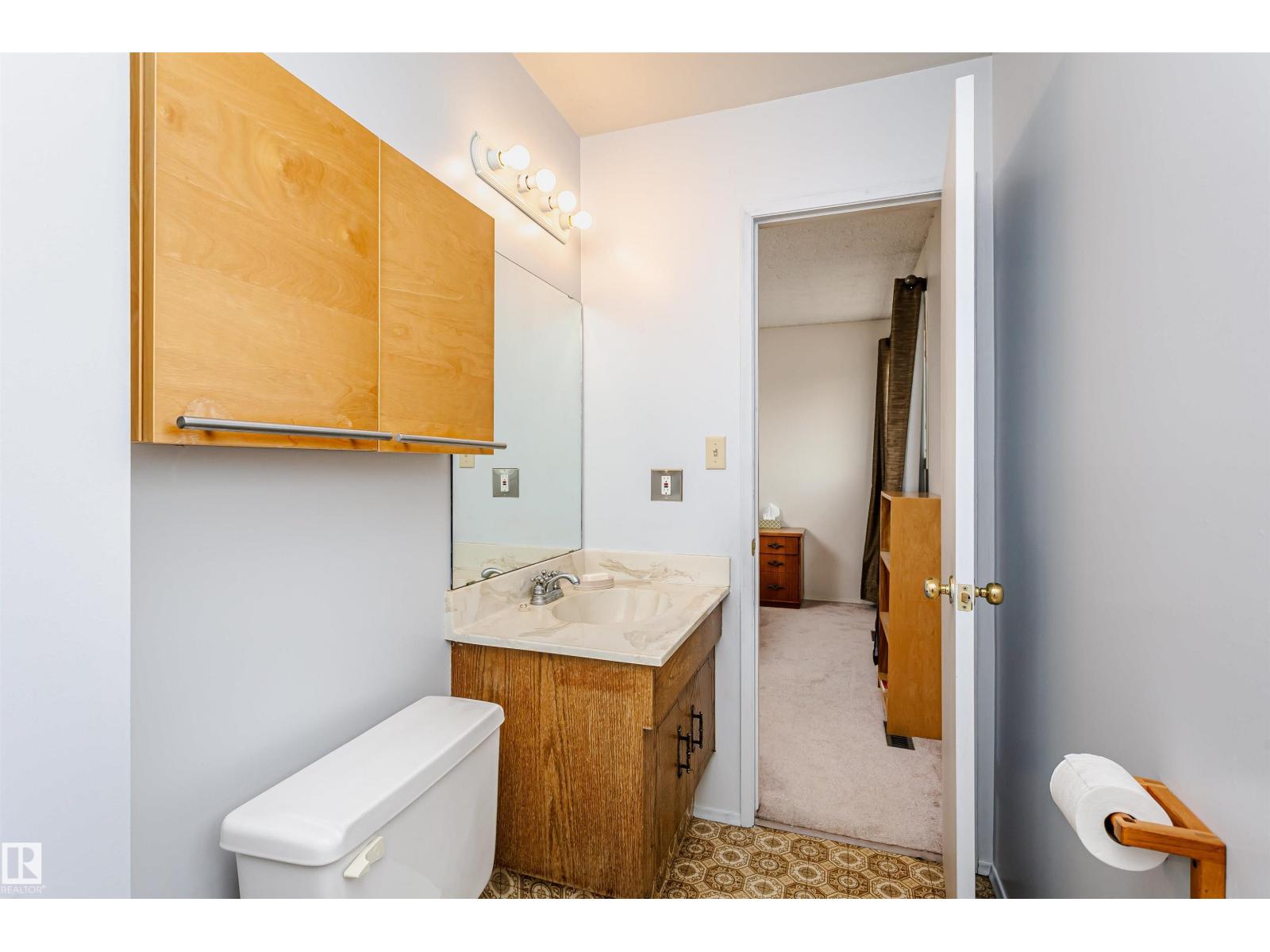 18316 78 AV NW - 28
