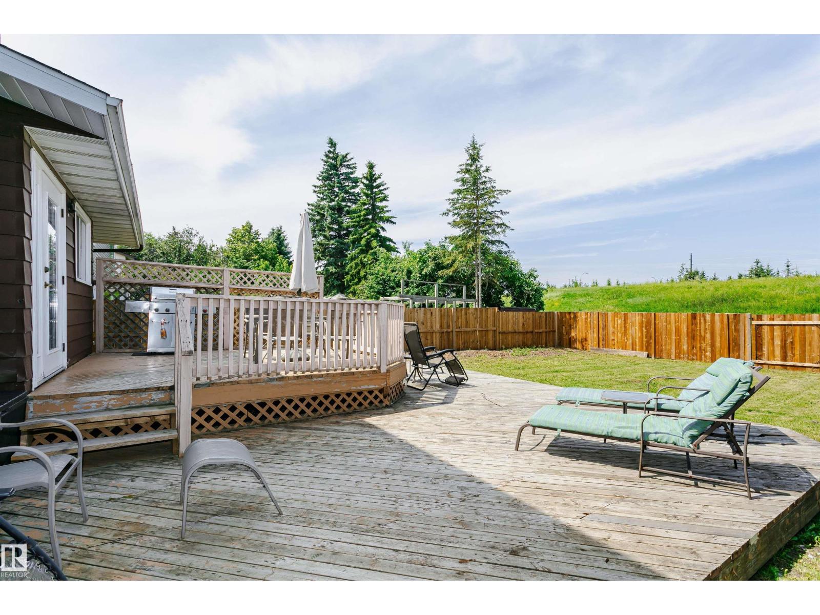 18316 78 AV NW - 43