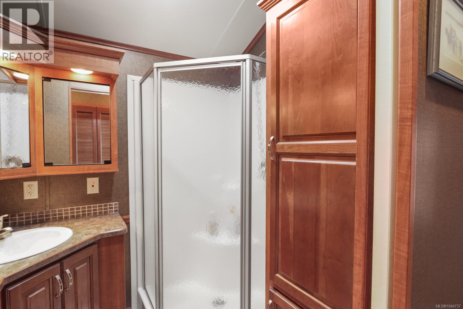 2116 Nimpkish Lake Way - Image 19