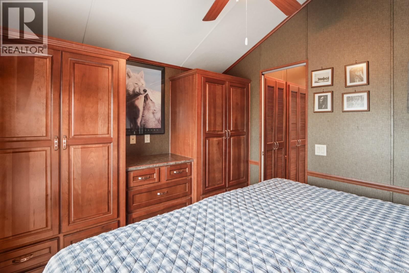 2116 Nimpkish Lake Way - 24
