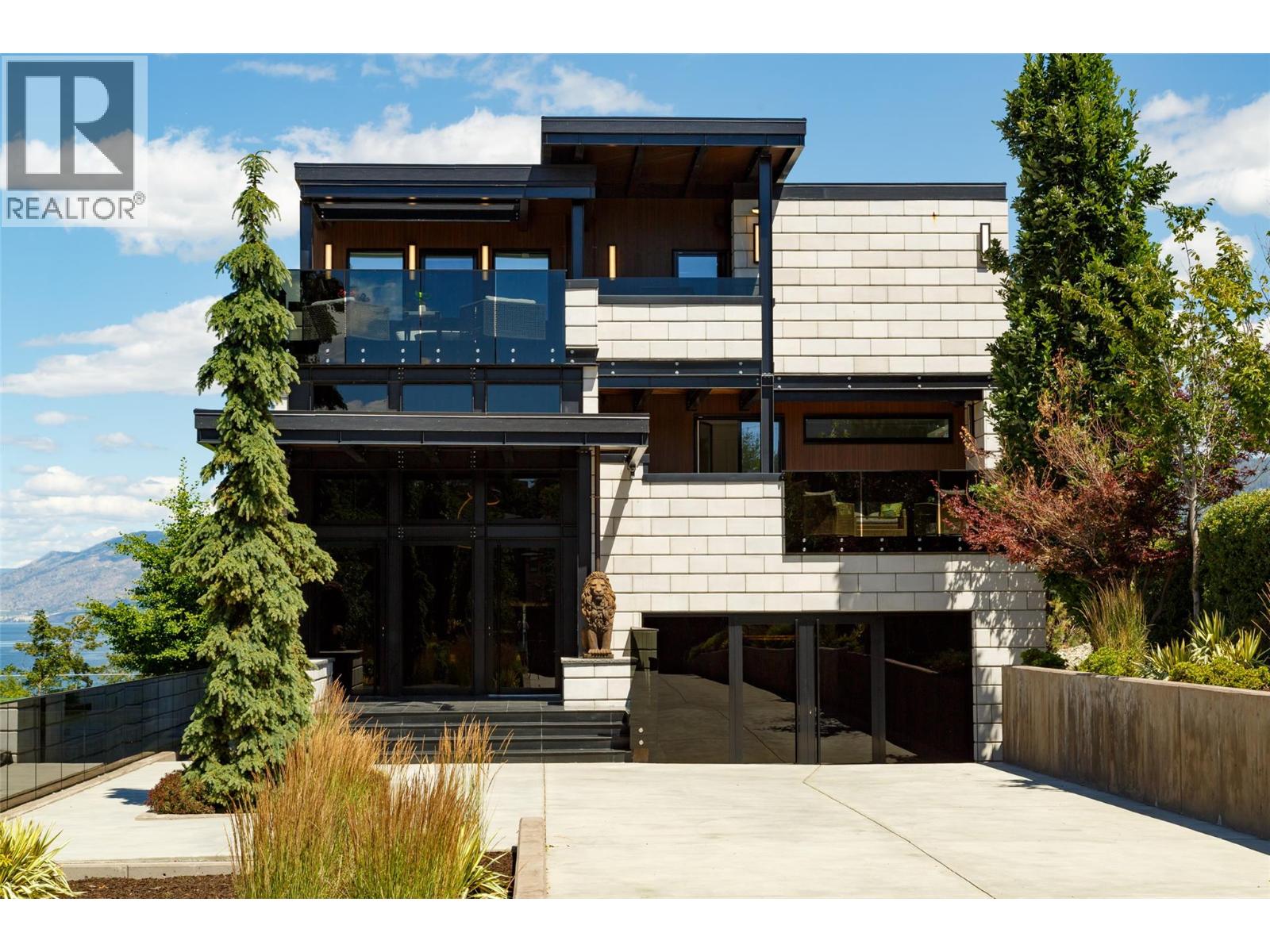 581 & 571 Vancouver Avenue, Penticton