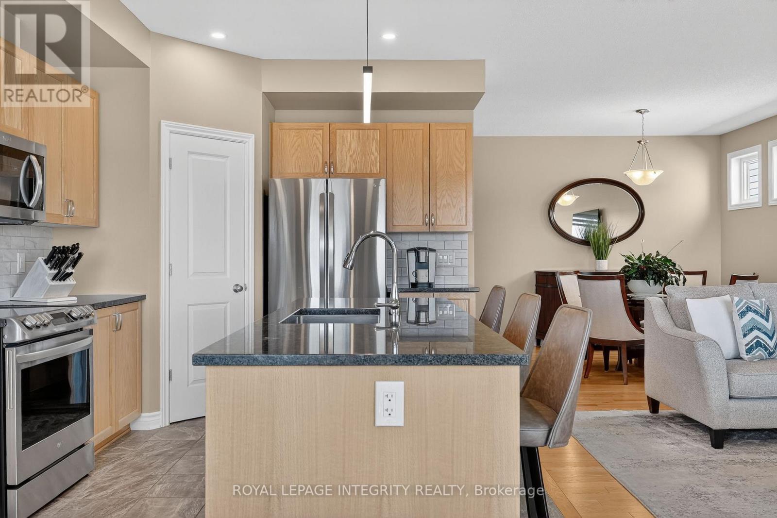724 PARADE DRIVE - Image 15