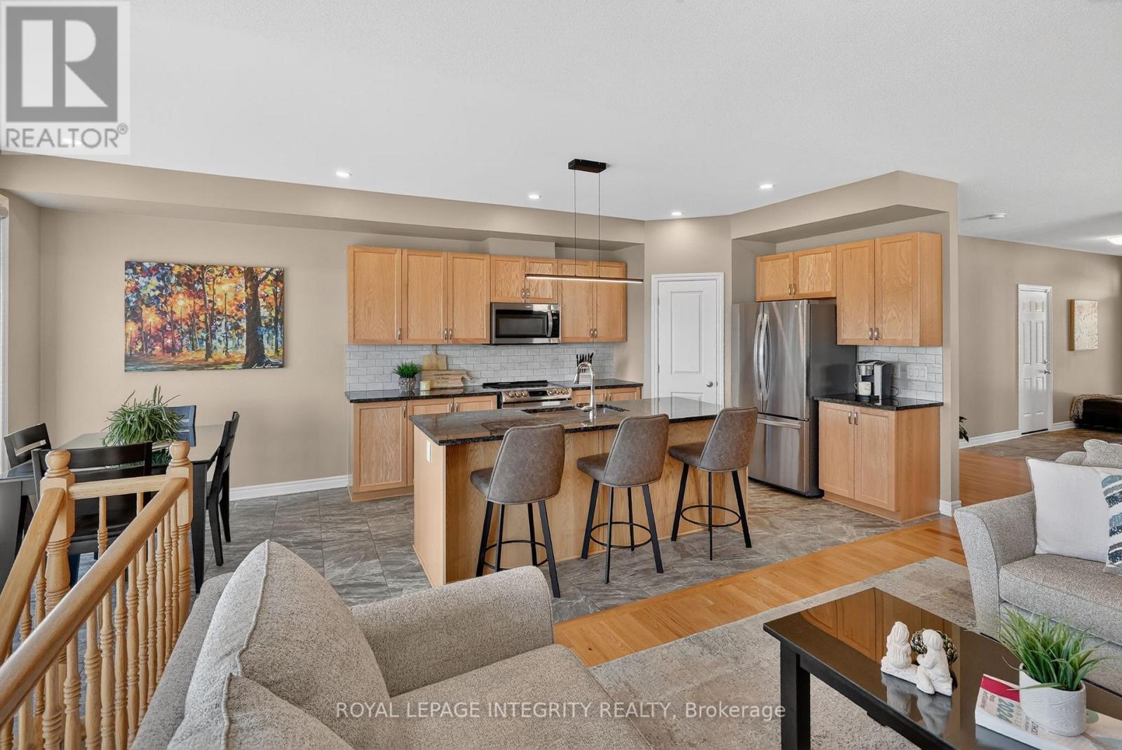 724 PARADE DRIVE - Image 24