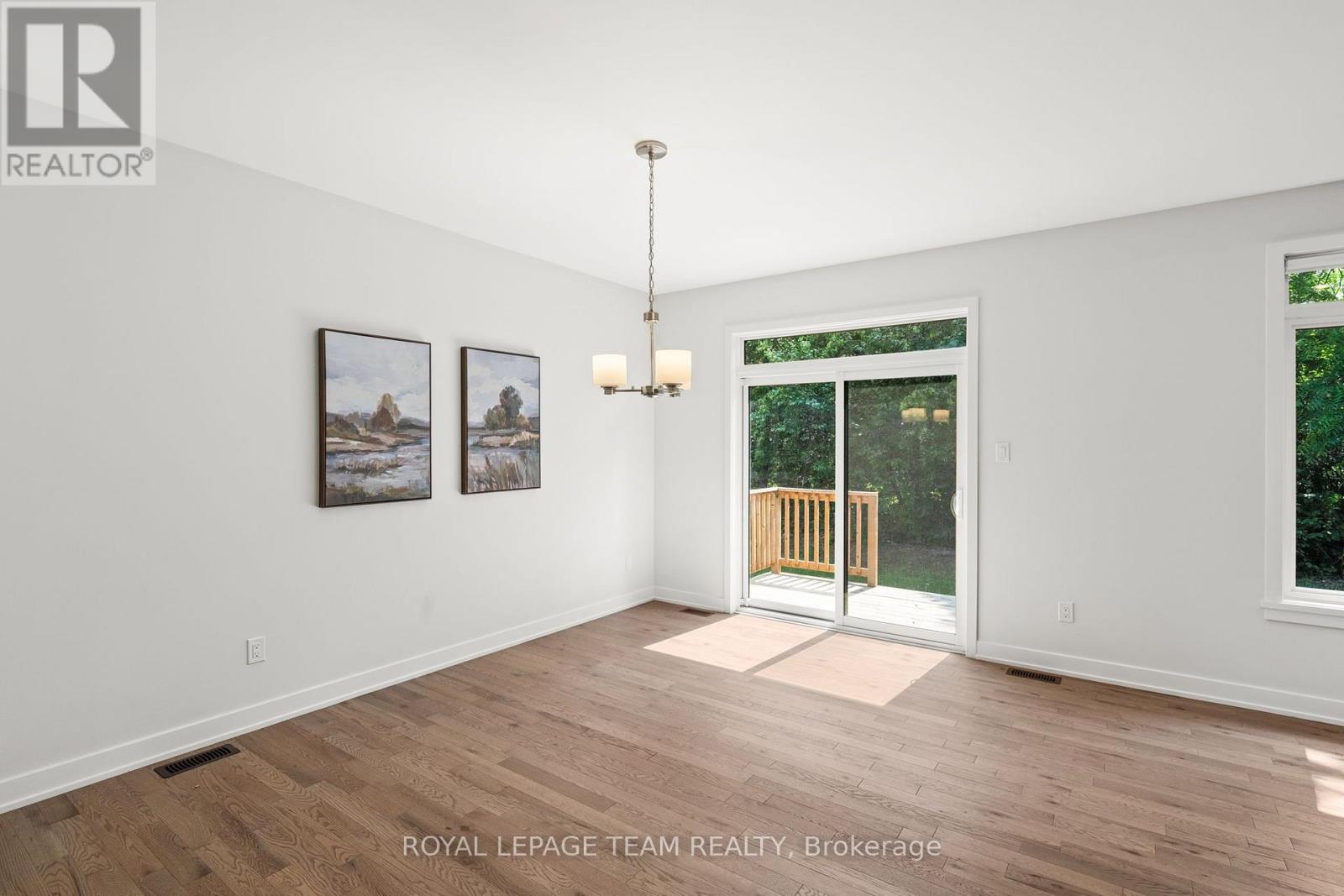 53 MAC BEATTIE DRIVE - Image 21