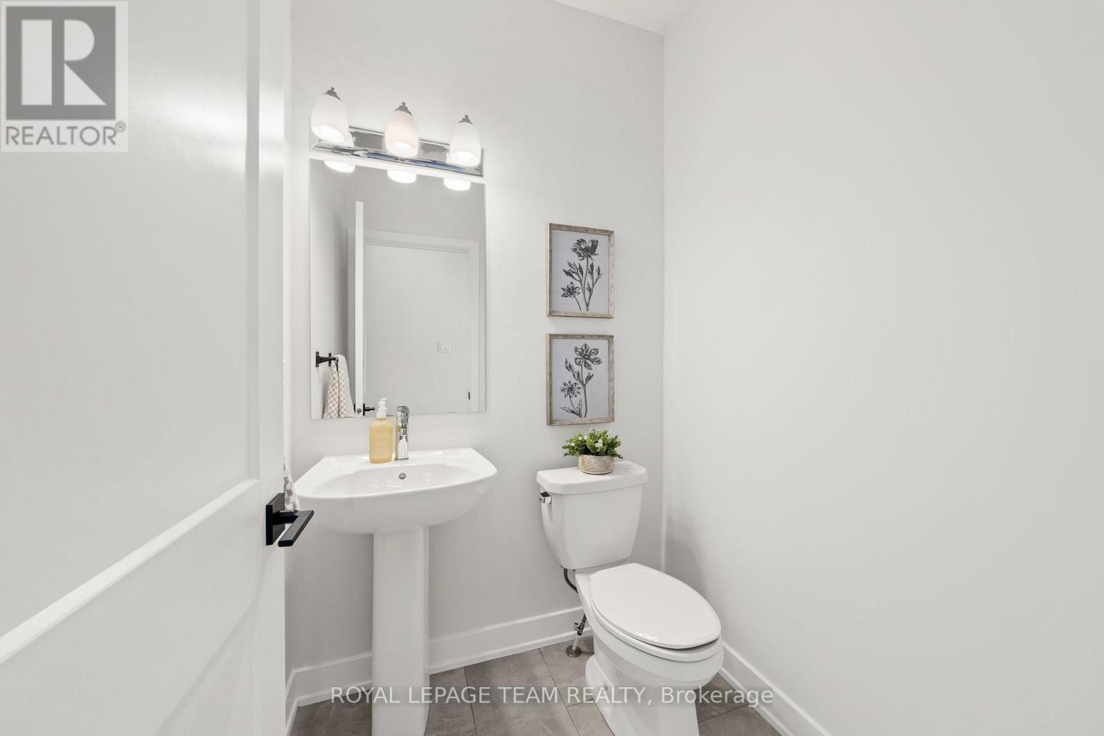 53 MAC BEATTIE DRIVE - Image 24
