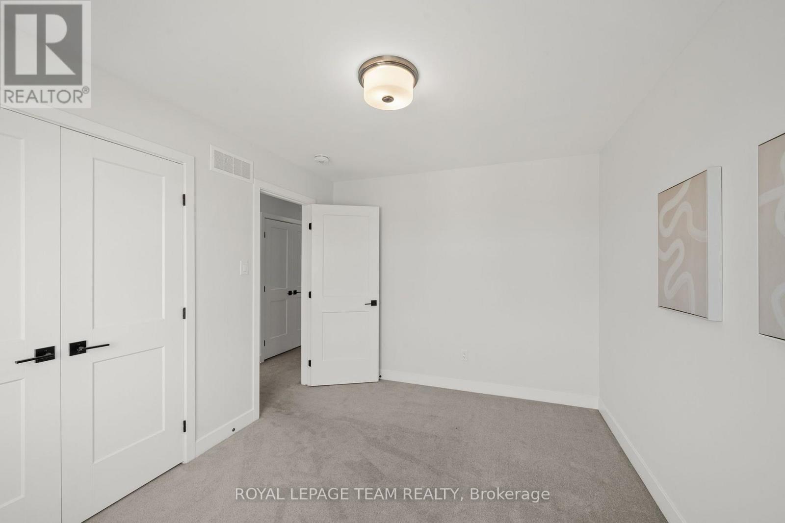 53 MAC BEATTIE DRIVE - Image 37