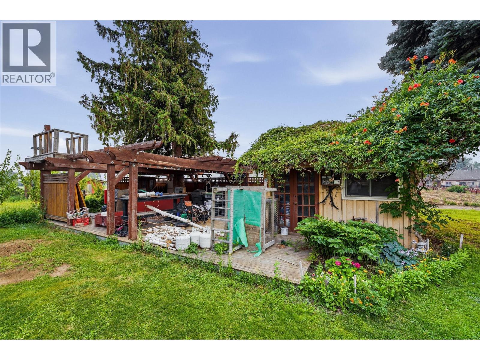 2249 Agar Road, Cawston