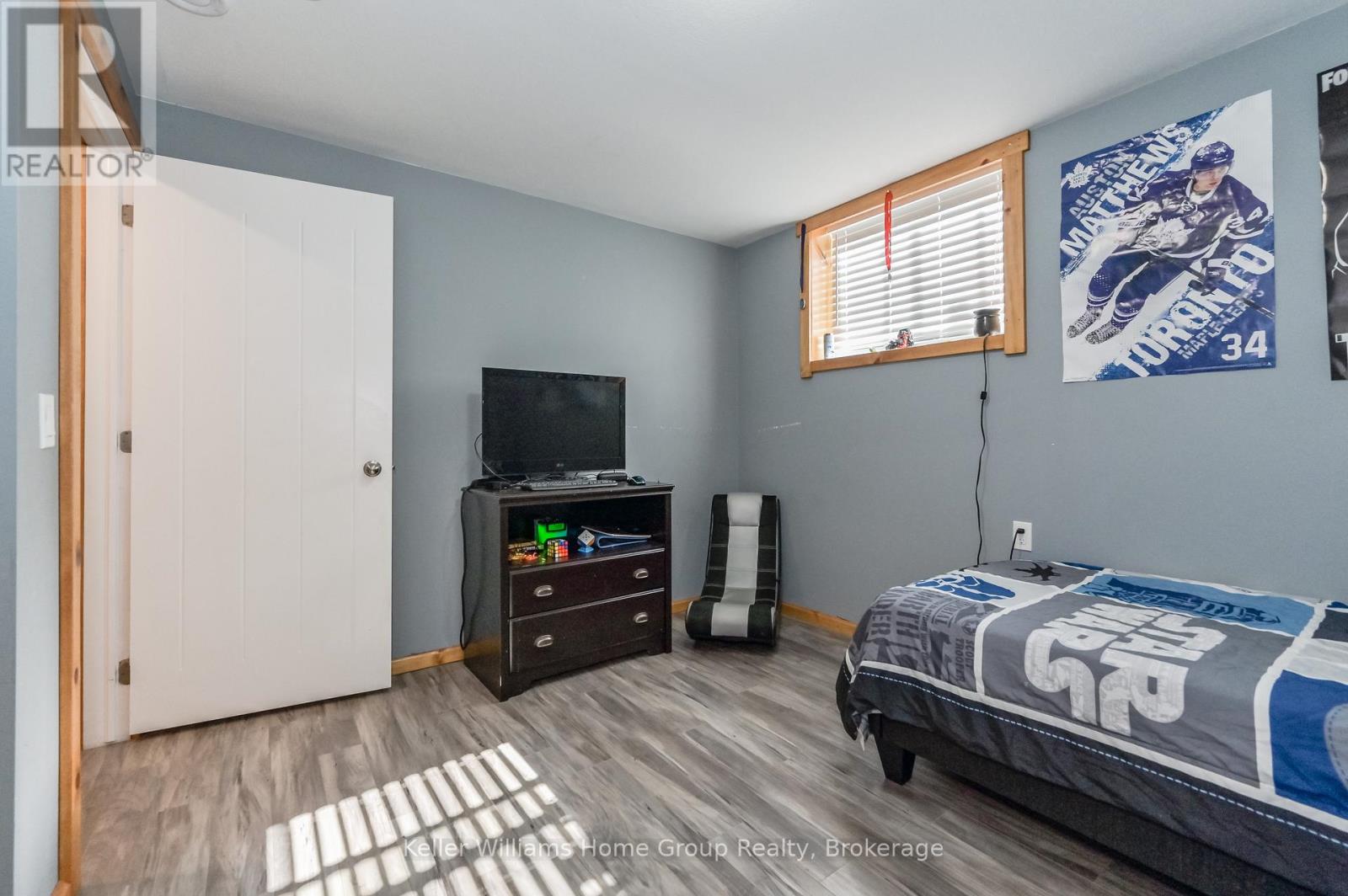 56 ANN STREET S - 39