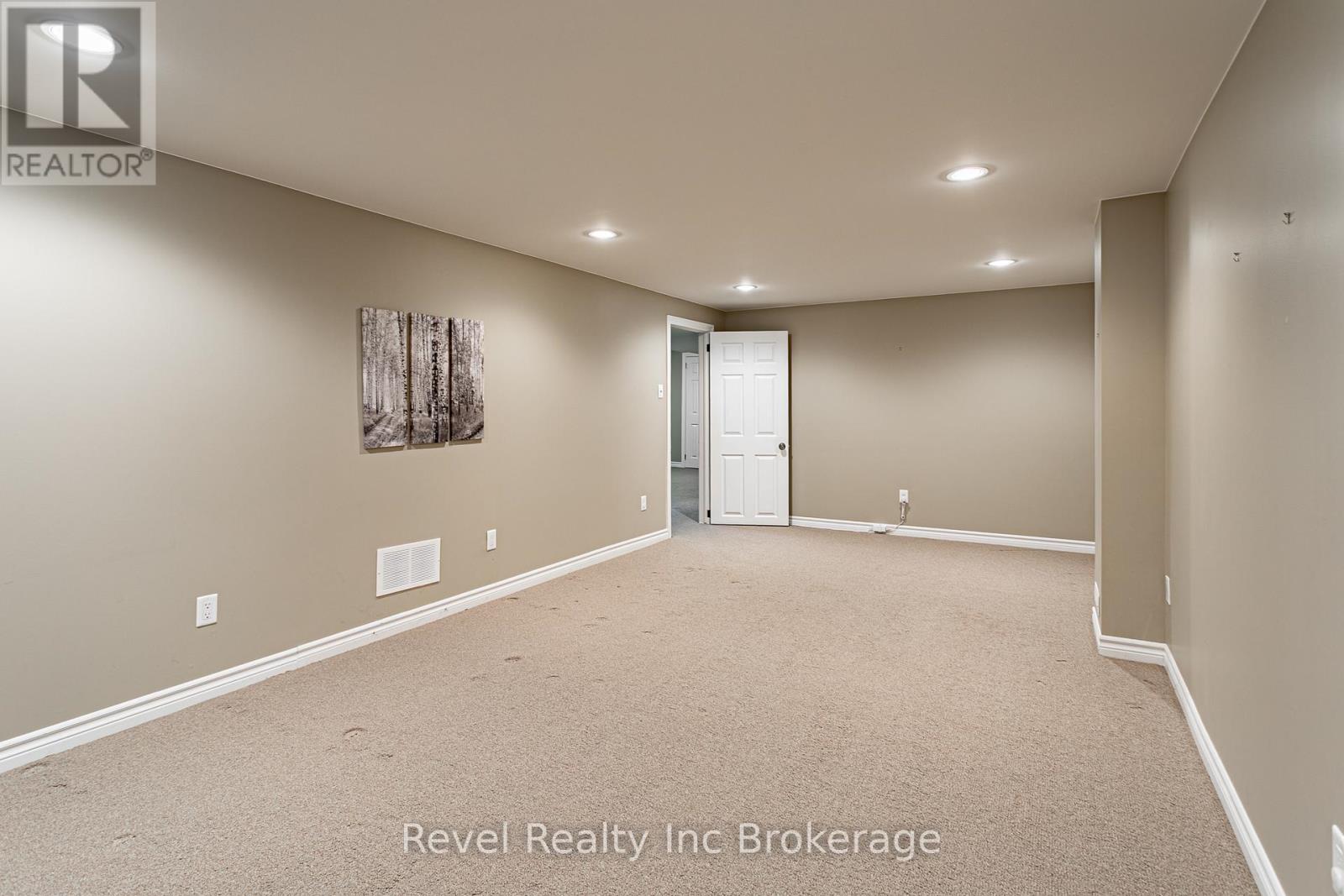 311 TUNIS STREET - Image 23