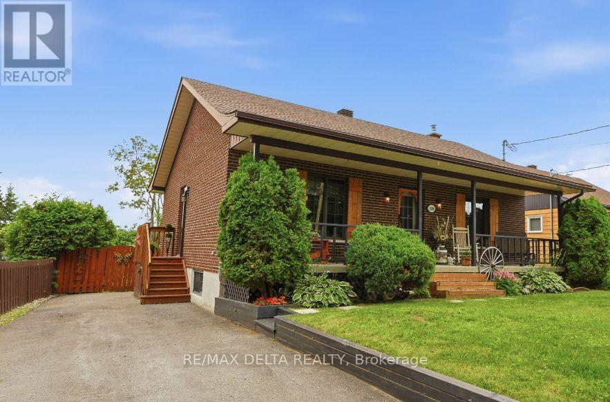 Front view showing the long/deep driveway.