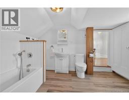5356 Route 114, photo 5