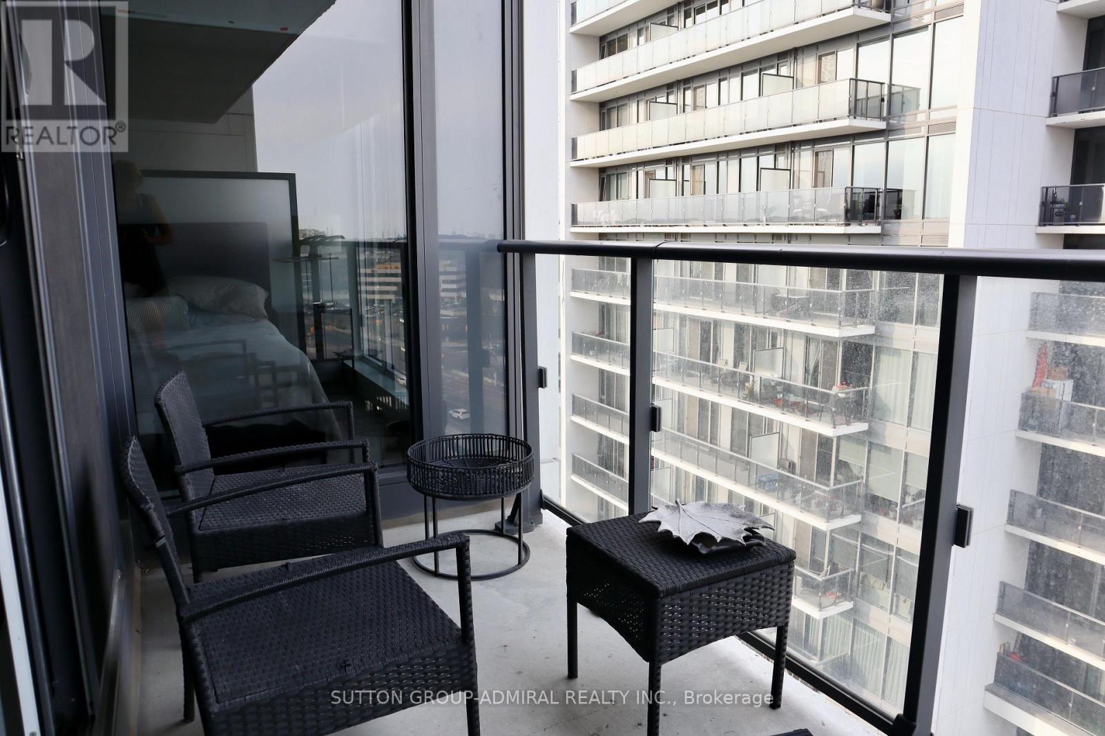 #1008 9618 YONGE STREET - 14