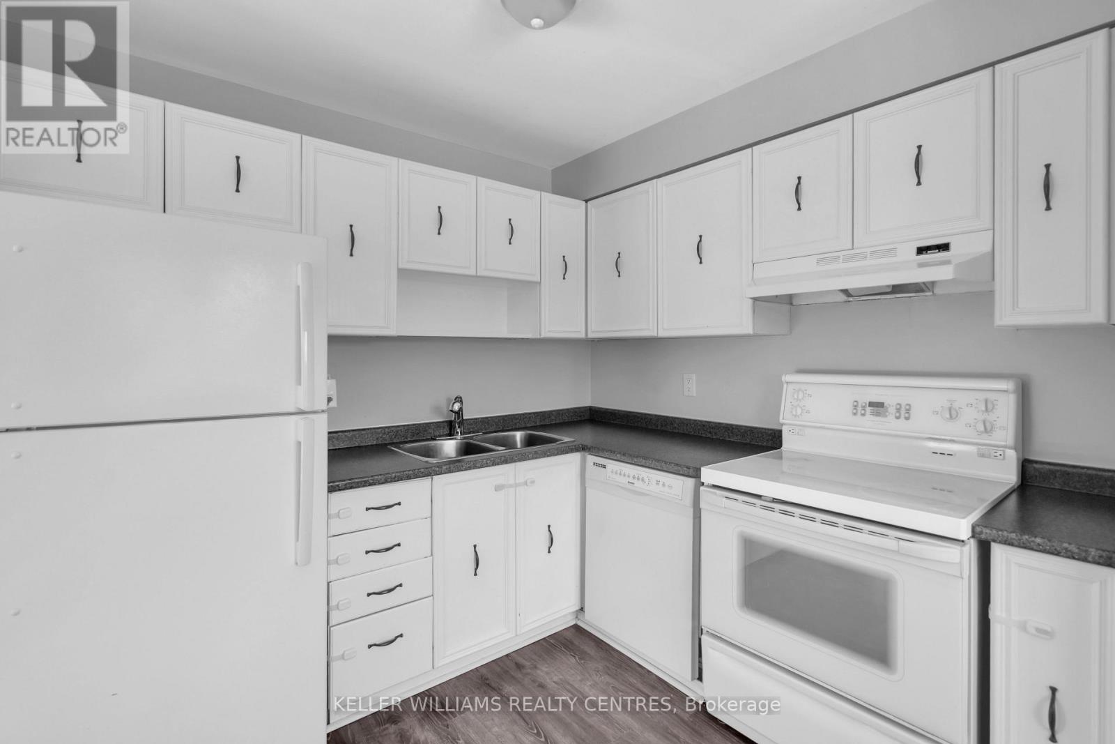 #2 22 MEADOW LANE - Image 11