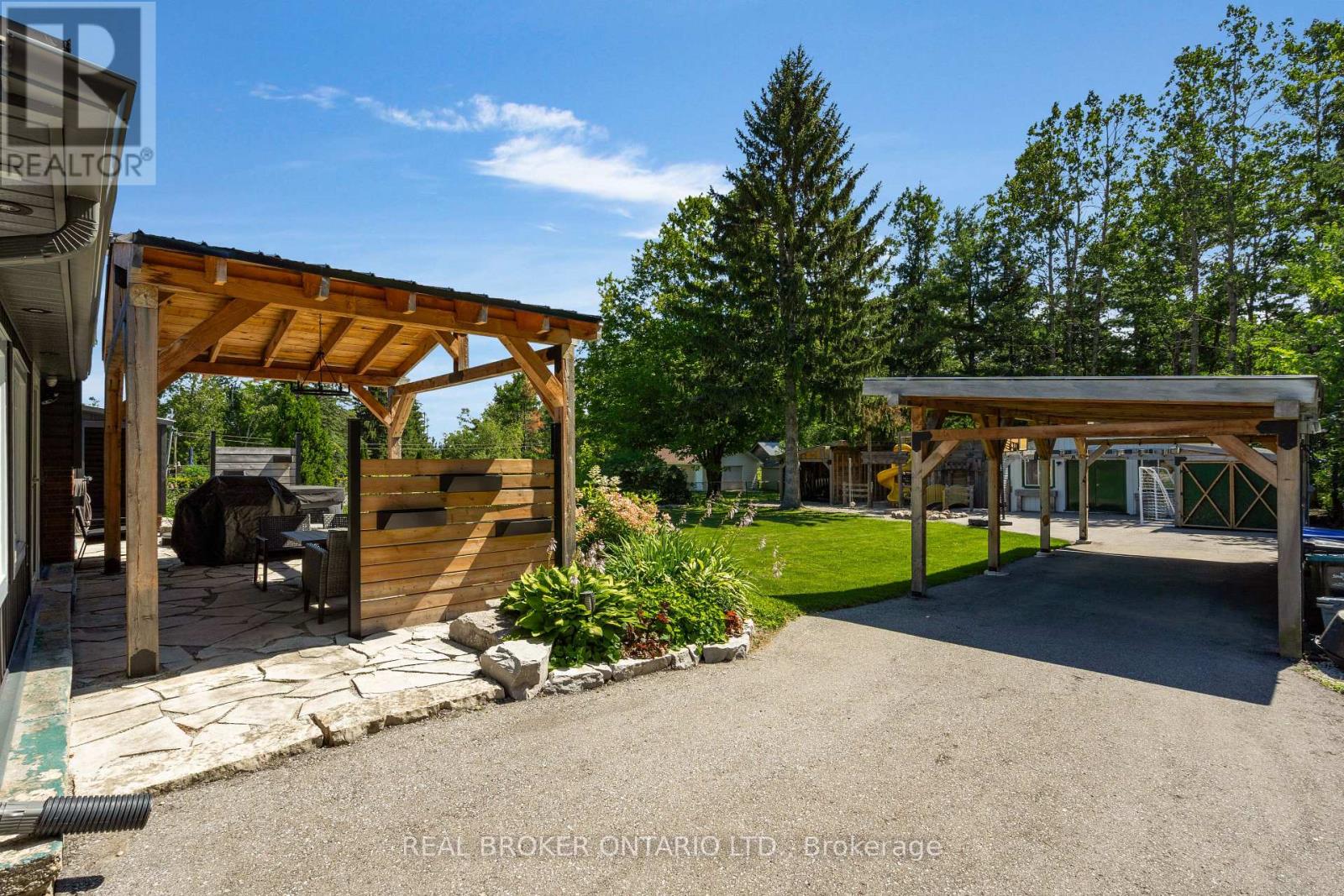 975 SUNNIDALE ROAD - Image 38