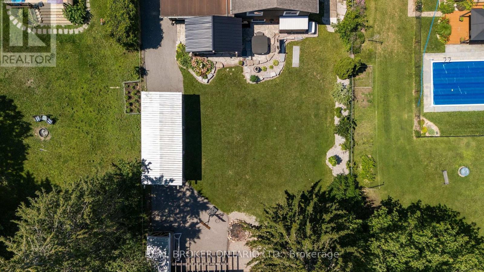 975 SUNNIDALE ROAD - 45